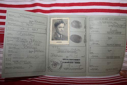 generalgouvernement kennkarte issued 19 IV (june?) 1942