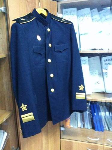 Can you identify this  russian jacket? Please, help me!