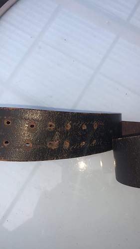 need help - SS 822/42 - with belt - original or fake