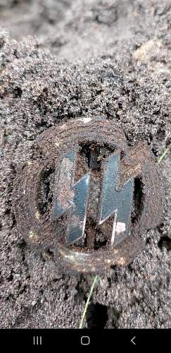 buckle with skull