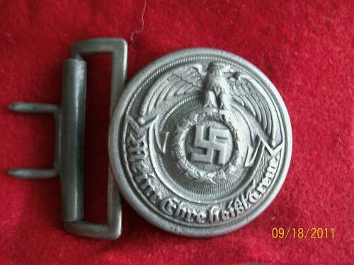 question on ss officers buckle