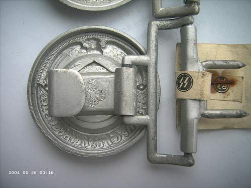 question on ss officers buckle