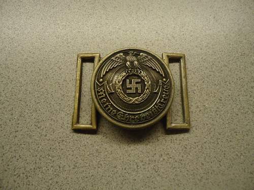 Three SS belt buckles to identify: original or not ?