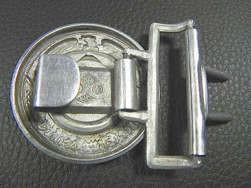 SS officers belt buckle: original?