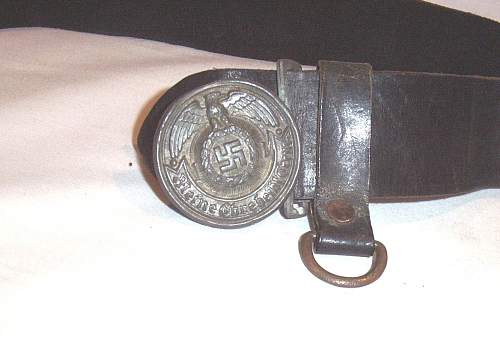 SS officers buckle