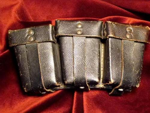 Fake SS leather markings ( belt &amp; cross straps D rings etc)