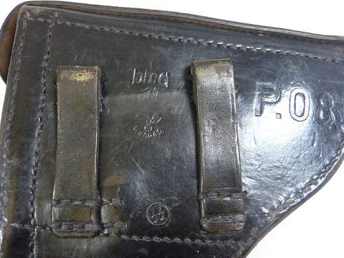 Fake SS leather markings ( belt &amp; cross straps D rings etc)