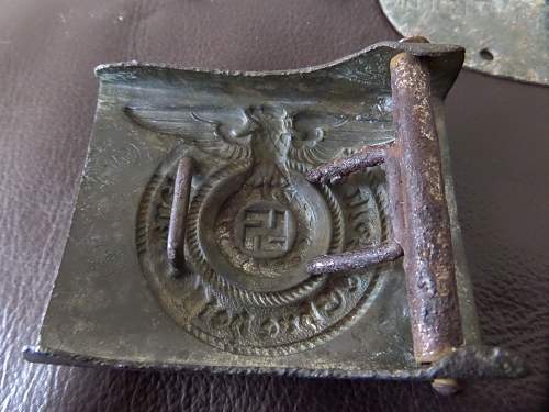 2x SS belt buckles Lapland found