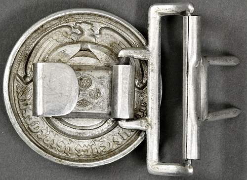 Please Review...SS Officer's Buckle...May go after???