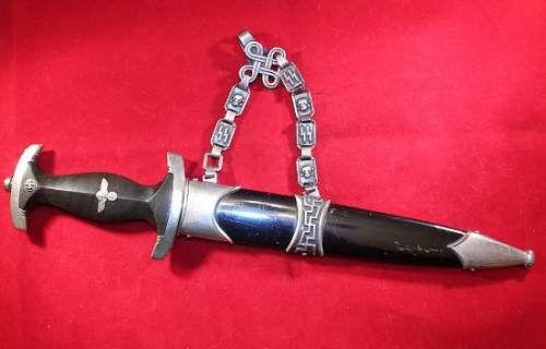 Chained SS Dagger