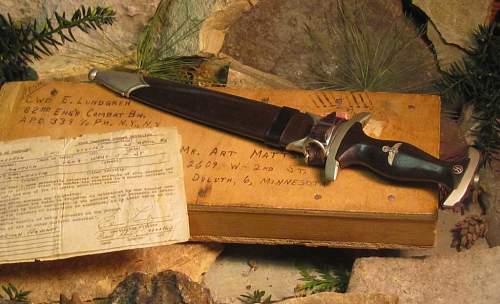 SS Dagger - Robert Klass with shipping crate &amp; capture paper