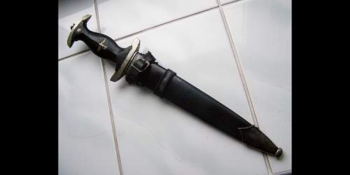 Real or fake SS dagger?/