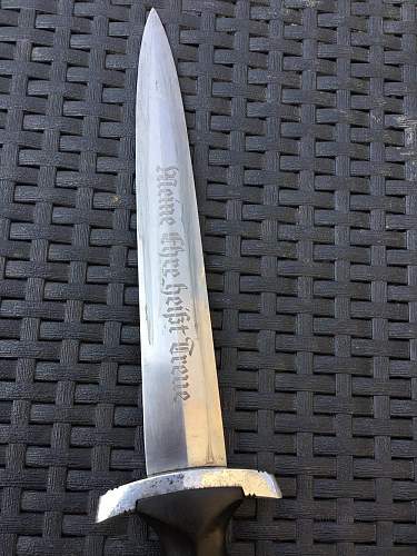 SS dagger.Real of Fake ?