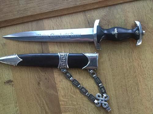 SS chained dagger for review