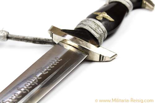 SS Chained dagger type C.