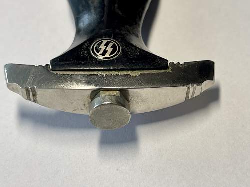 Determining the authenticity of a SS dagger