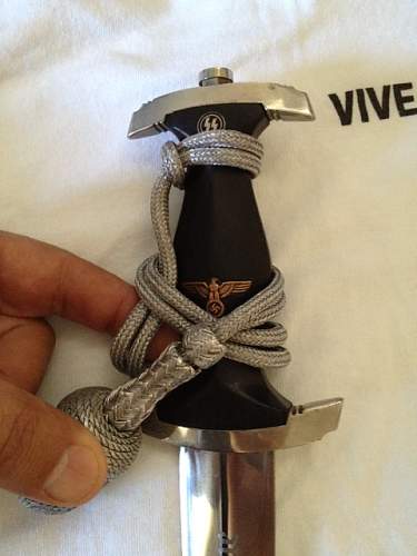 How to tie a proper portepee knot on a Chained SS Dagger