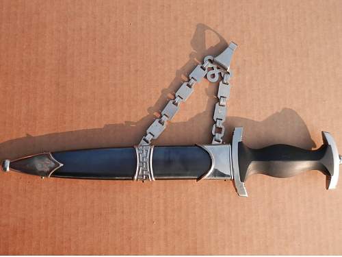 SS Chained Dagger