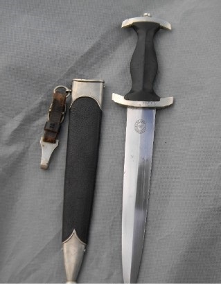 Gottlieb-Hammesfahr SS Dagger w/ Leather Wrapped Scabbard?