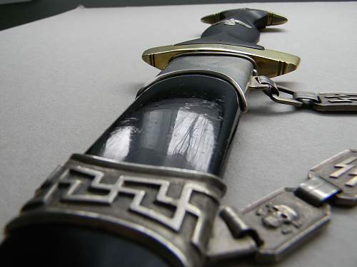 Chained SS Dagger Type A - Initial Production aka Type 3