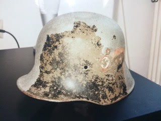 Help with austrian m17 SS VT helmet