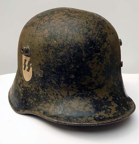 Help with austrian m17 SS VT helmet