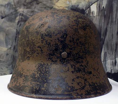 Help with austrian m17 SS VT helmet