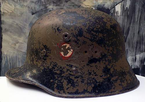 Help with austrian m17 SS VT helmet