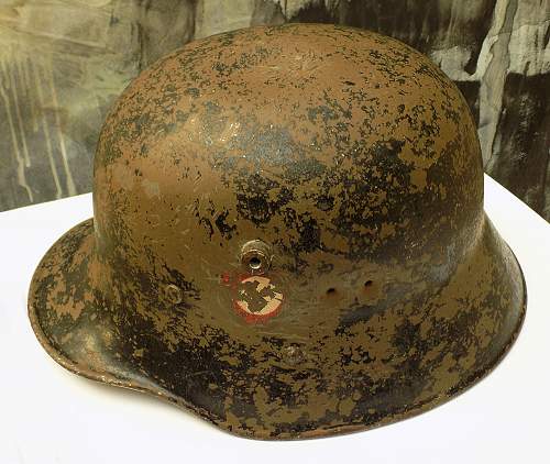 Help with austrian m17 SS VT helmet