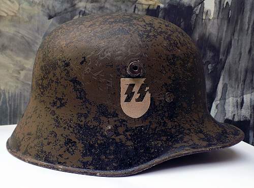 Help with austrian m17 SS VT helmet