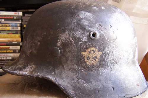 Double decal M40 4th SS Polizei Division helmet
