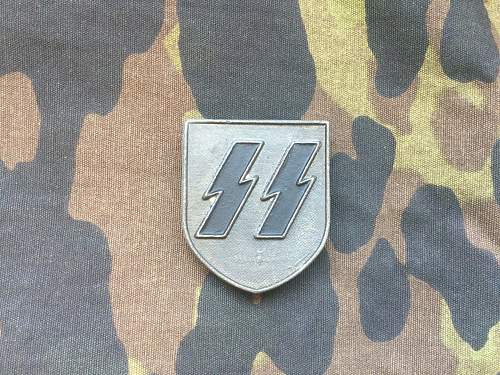 SS Tropenhelm decal insignia