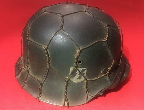 M42 ET 64  SS Helmet w/Chicken Wire