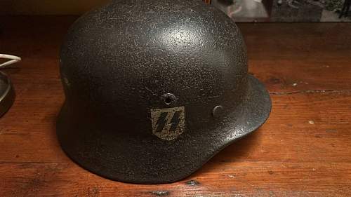 SS Helmet (Galizisches SS-Freiwilligen Regiment Nr. 6) - real ?