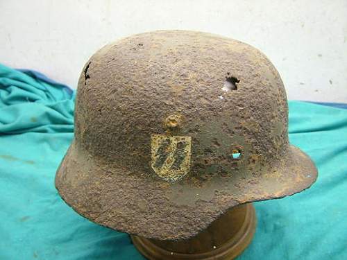 Relic M35 double decal SS helmet: Good or Bad Help Please