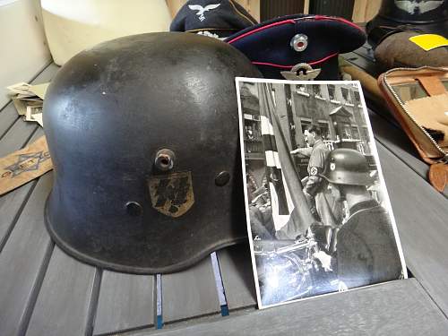 Whats up with this DD SS helmet?