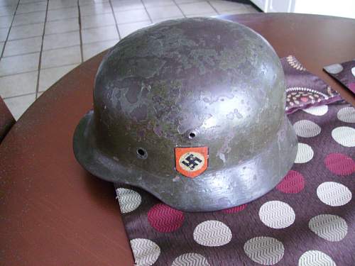 Help With a Helmet..M-42 Double Decal????