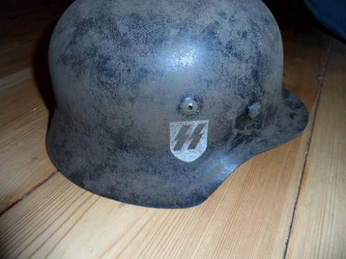 SS helmet