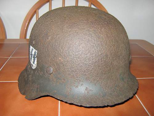 Two ss helmets?