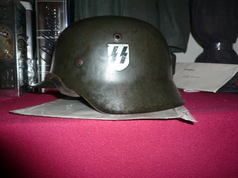 SS Volunteer helmet / Handschar?