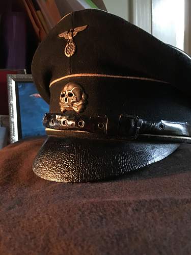 SS cap eagles and skulls