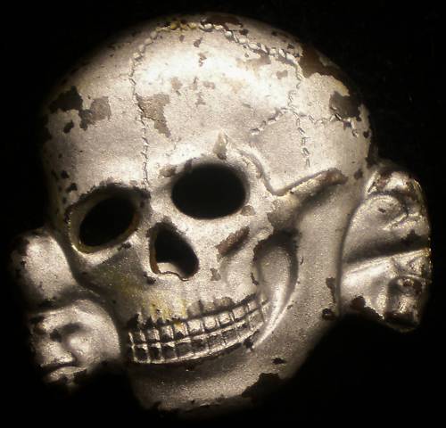 Ss skull cap badge. SS 373/43 marked