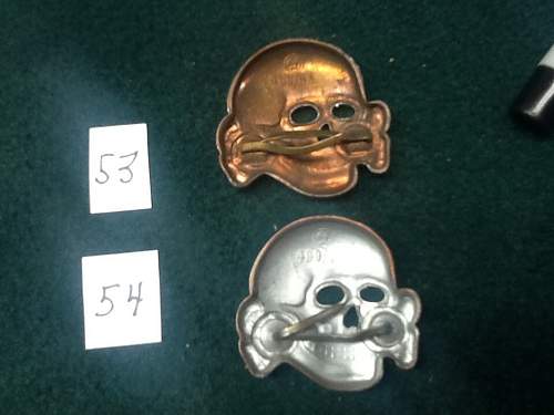 Skull pin - fake?