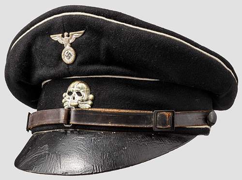 SS cap insignia