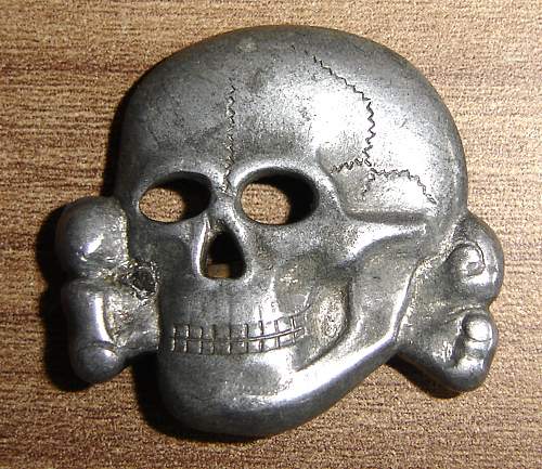 totenkopf cap insignia, real or fake?