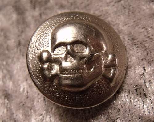 SS-VT Totenkopf Button