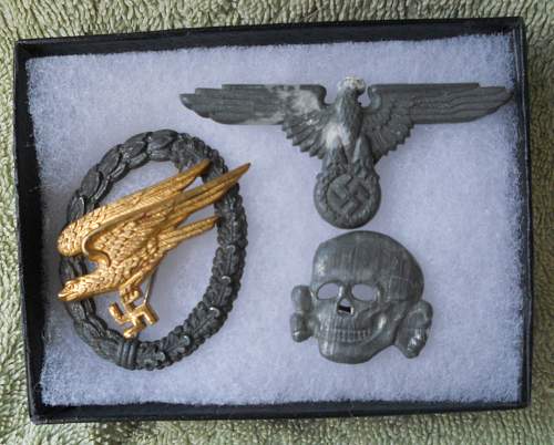 ss skull and eagle + FJ paratroopers badge