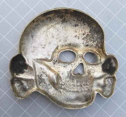 Early skull marked RZM 52