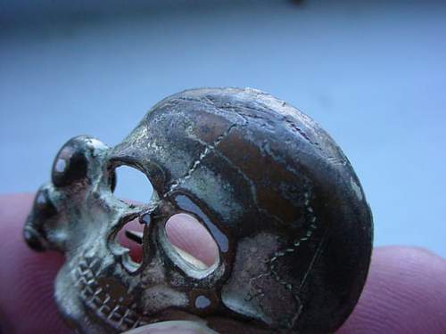 Damaged/war used SS skull.