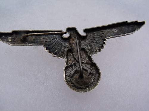 Unmarked SS cap eagle